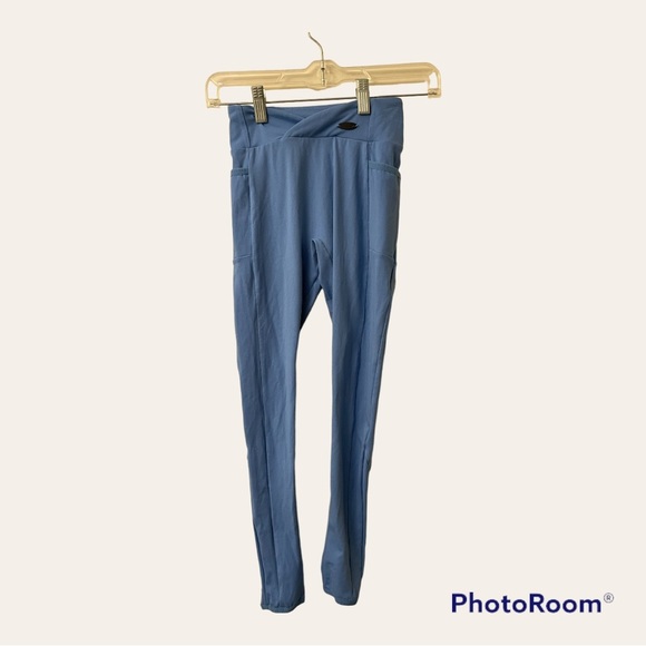 Gymshark Women’s Blue Crossover POISE Leggings, size XS - Picture 4 of 10